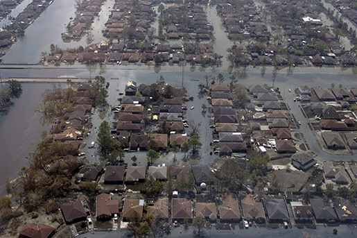 Hurricane Katrina strikes causing damage from Alabama to Louisiana.